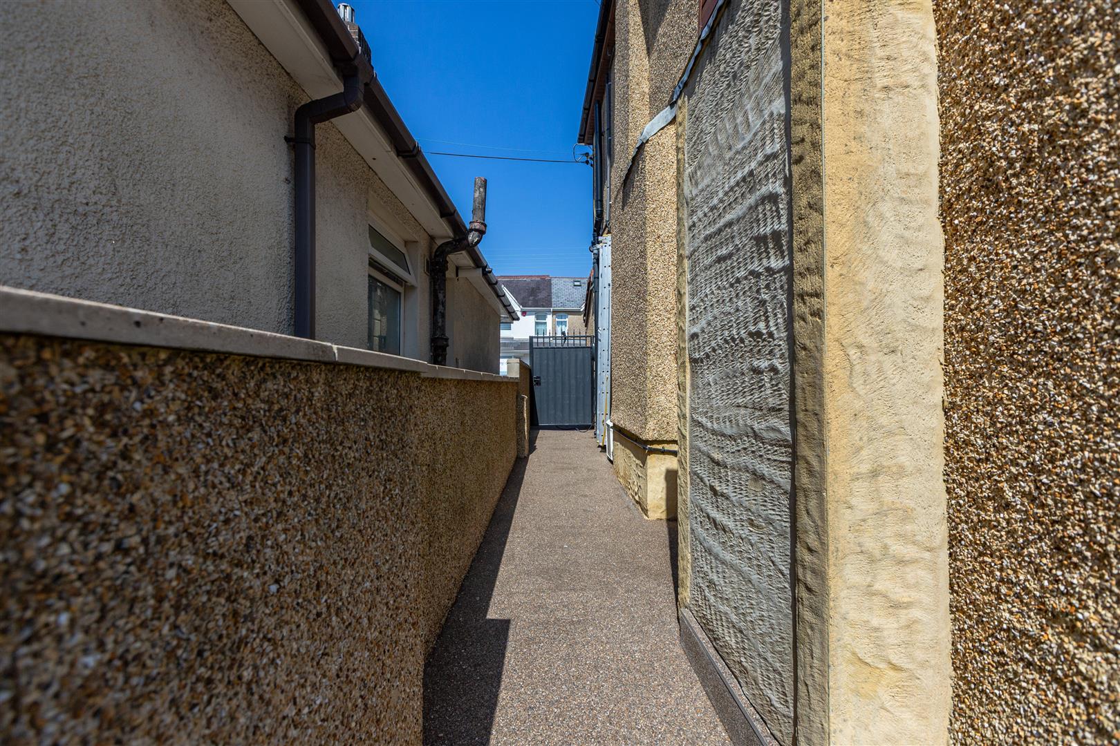 Alexandra Road, Gorseinon, Swansea, SA4 4NX